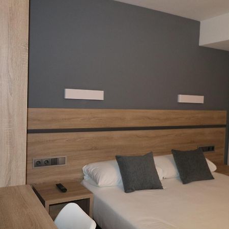 Hostal Alda Palencia Plaza מראה חיצוני תמונה