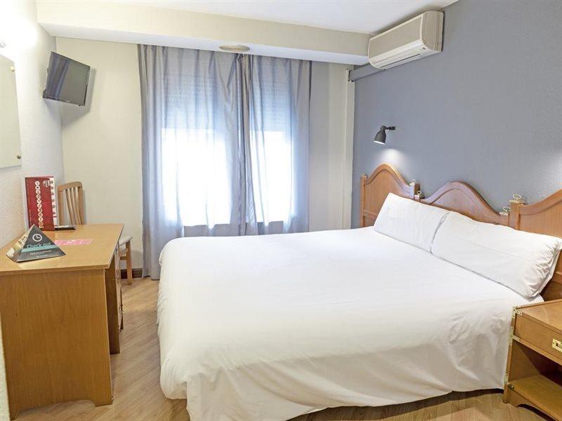 Hostal Alda Palencia Plaza מראה חיצוני תמונה