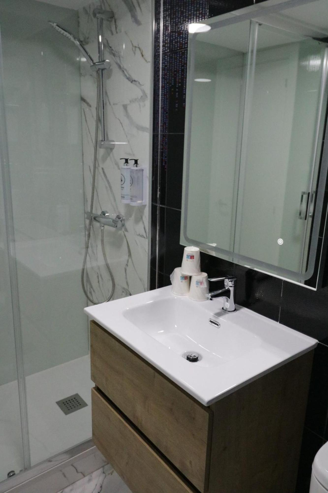 Hostal Alda Palencia Plaza מראה חיצוני תמונה