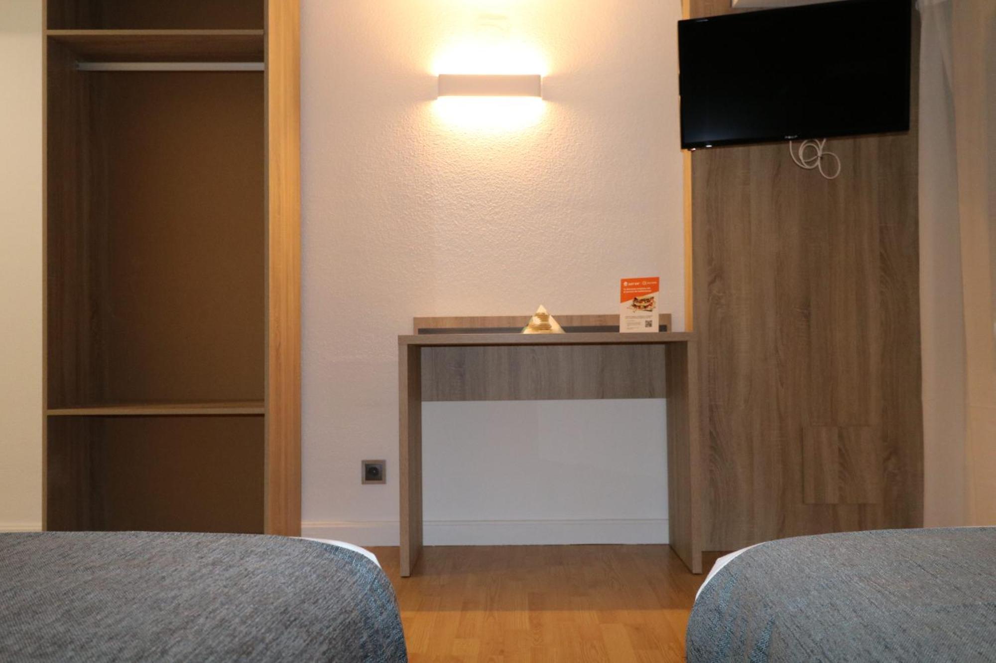 Hostal Alda Palencia Plaza מראה חיצוני תמונה
