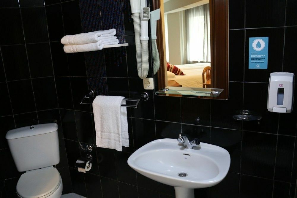 Hostal Alda Palencia Plaza מראה חיצוני תמונה
